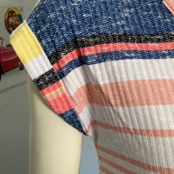 New! Almost famous top - Picture 5 of 13